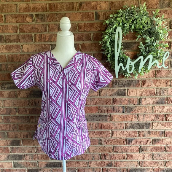 { WONDER WINK } Purple & White Printed Modern Fit Poly Stretch Scrub Top - Picture 1 of 6